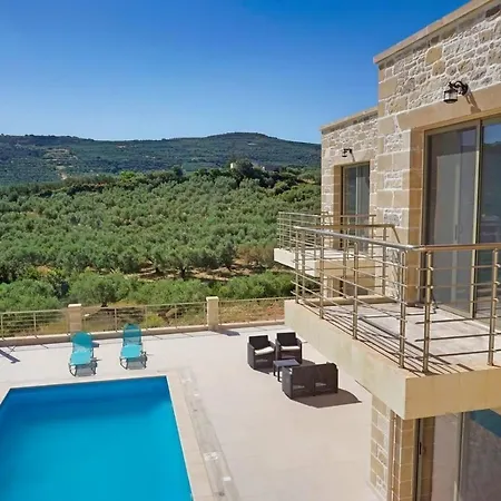 Vilitsa Stylianos Villa *